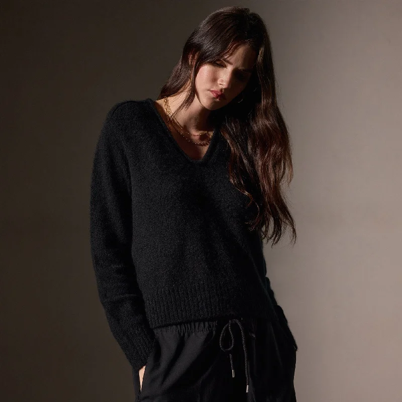 Cashmere Soft V Sweater - True Black