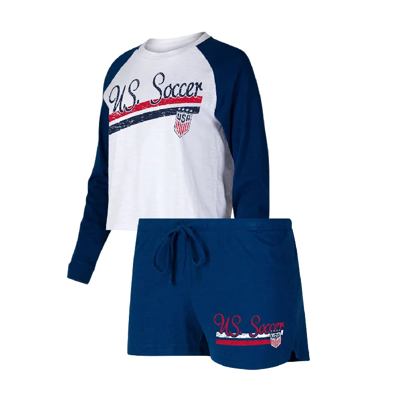 Women's Concepts Sports USWNT Long Sleeve Top and Short Set